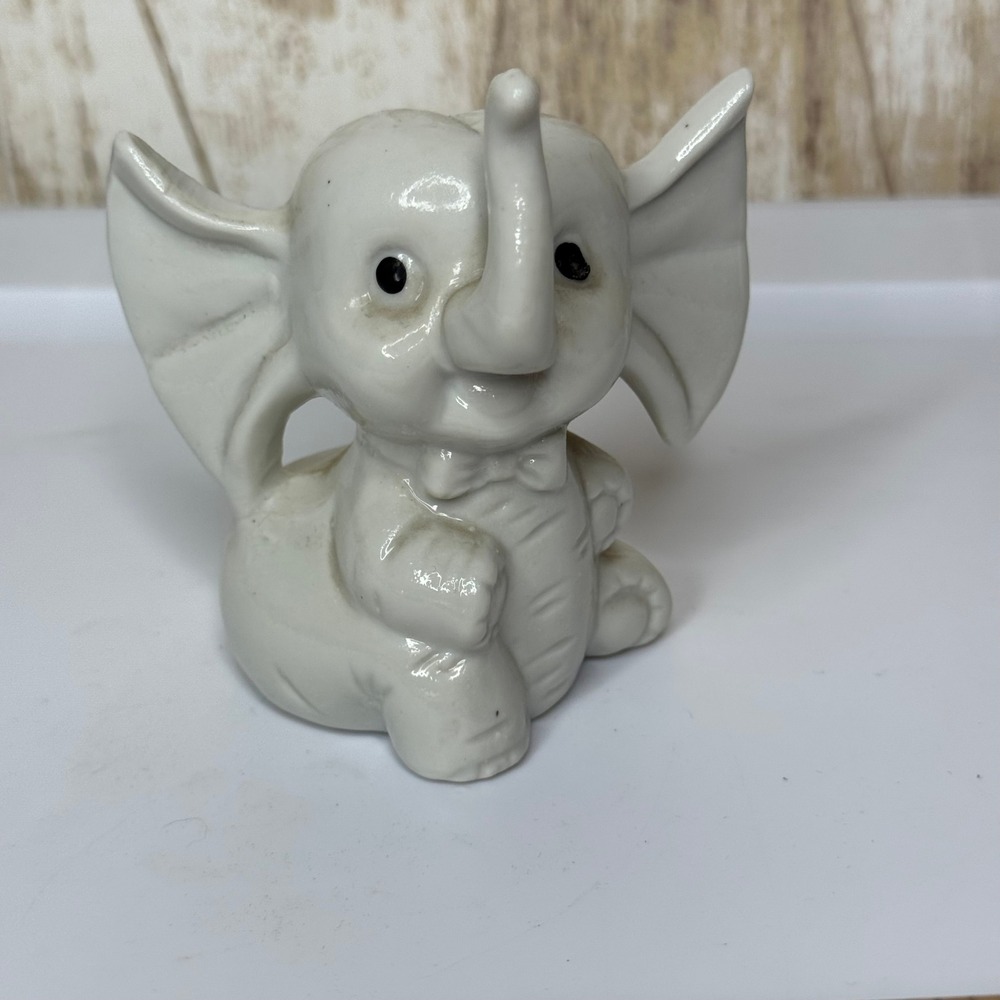Vintage Edsin Japan Ceramic Elephant Figurine Bow Tie Shelf Decor - Picture 1 of 9